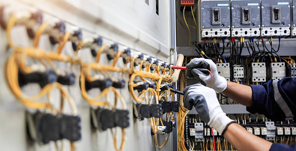 Professional Electrician technician working in Youngsville, LA